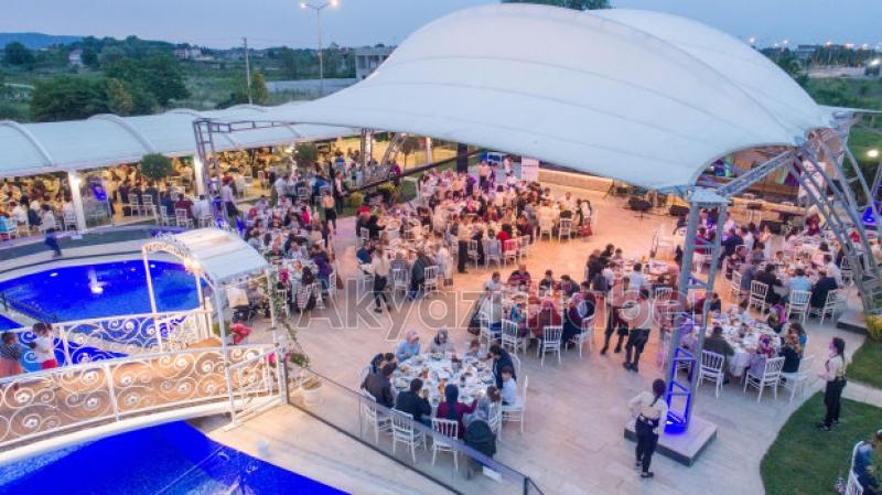 GELENEKSEL ALİMEX İFTARINDA ÇOCUK KOROSU GECEYE DAMGA VURDU 