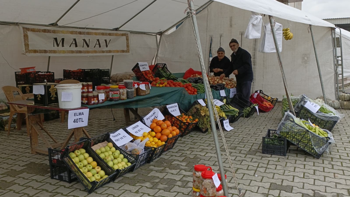 Geleneksel Keremali hayır çarşısı başlad