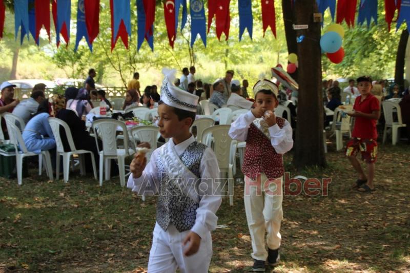 GELENEKSEL SÜNNET ŞÖLENİ YAPILDI