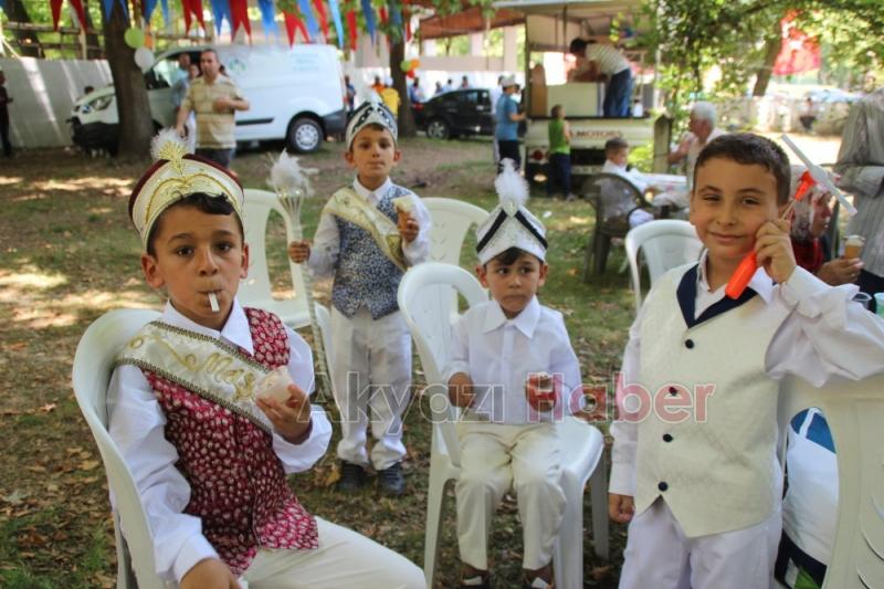 GELENEKSEL SÜNNET ŞÖLENİ YAPILDI