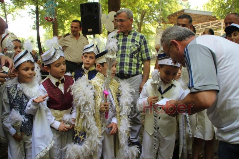 GELENEKSEL SÜNNET ŞÖLENİ YAPILDI