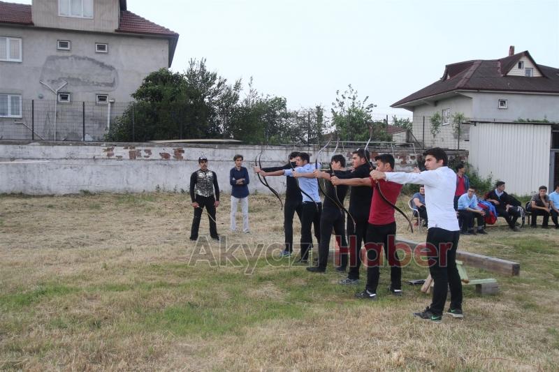 GELENEKSEL TÜRK OKÇULUĞU KURSİYERLERİ İLK ANTRENMANLARINA BAŞLADI