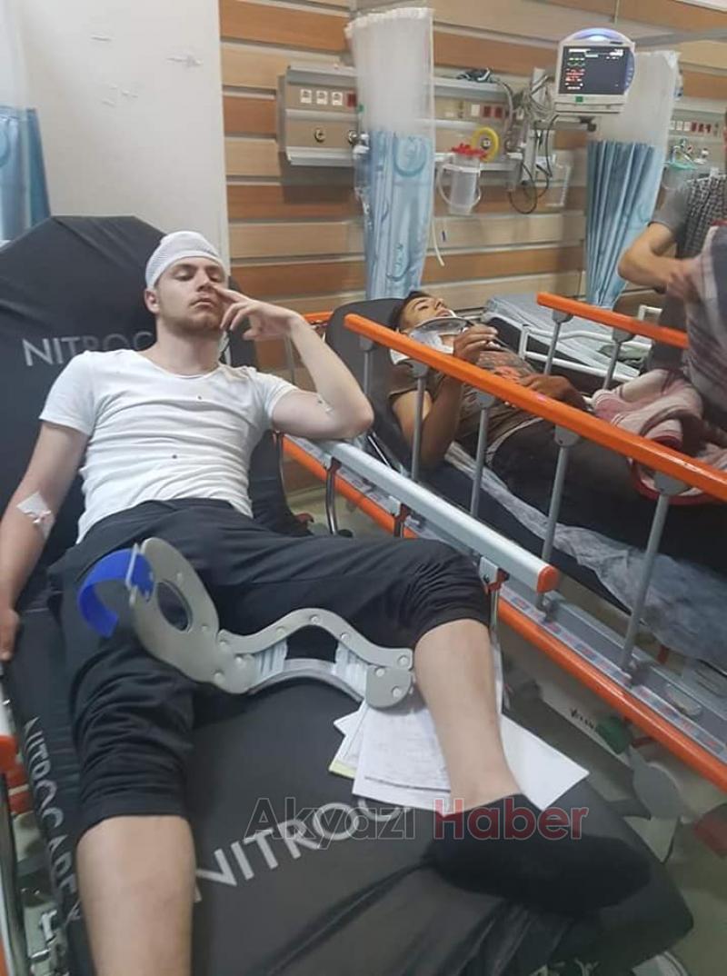 GENÇ FUTBOLCULAR KAZAYI UCUZ ATLATTI