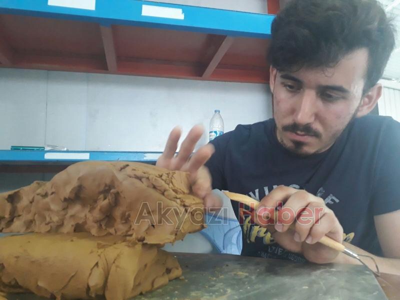 Genç Yetenek Harika  Eserlere imza atıyor 