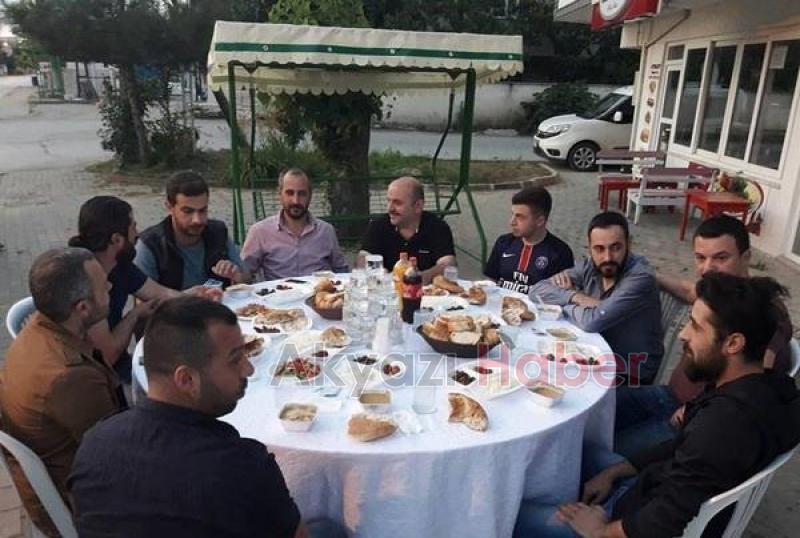  Gençler İftar Yemeğinde Buluştu