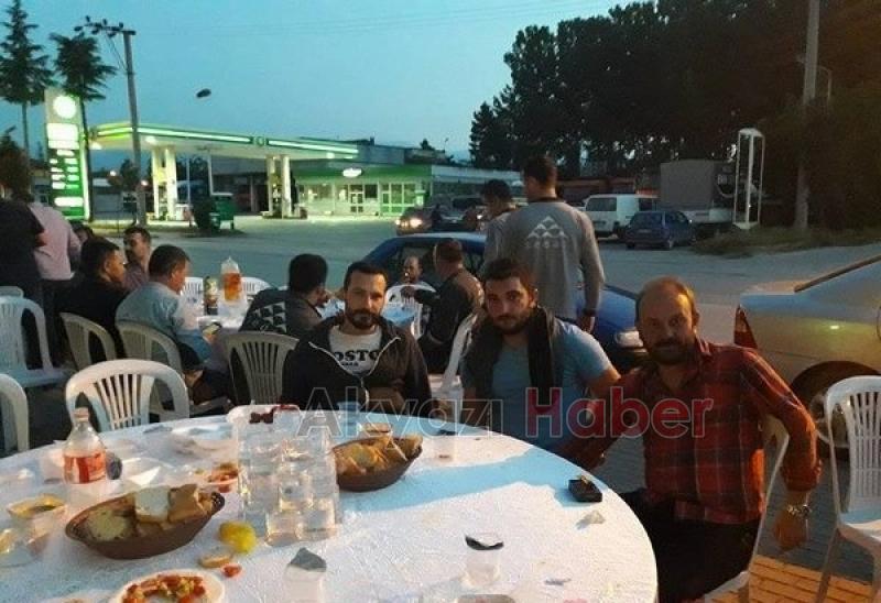  Gençler İftar Yemeğinde Buluştu