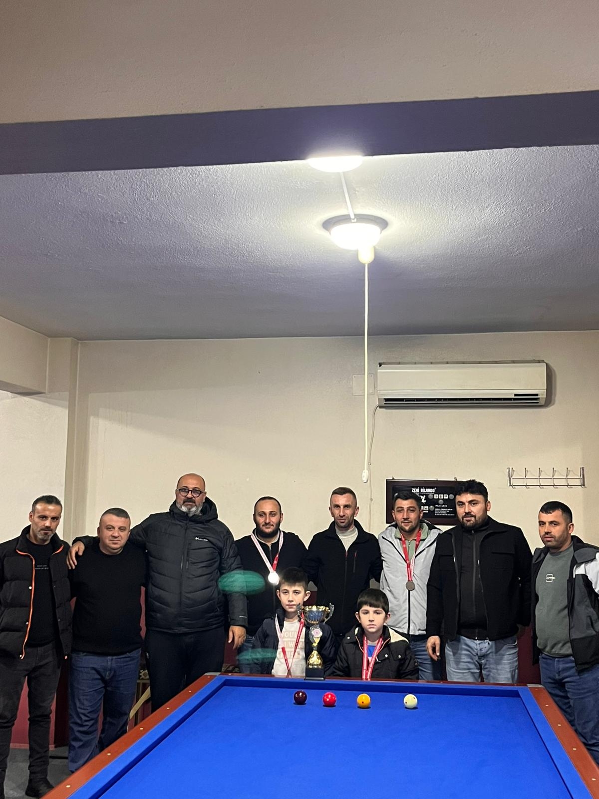 Gençler Spora, Kupa Sahibine! Akyazı’da 5. Bilardo Turnuvası Coşkusu