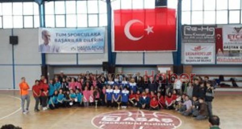 GENÇLER VOLEYBOL  ŞAMPiYONASI FiNALi  YAPILDI