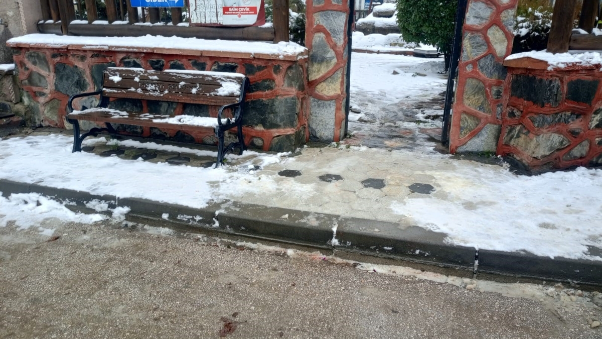 Gençlerin kavgası kanlı bitti