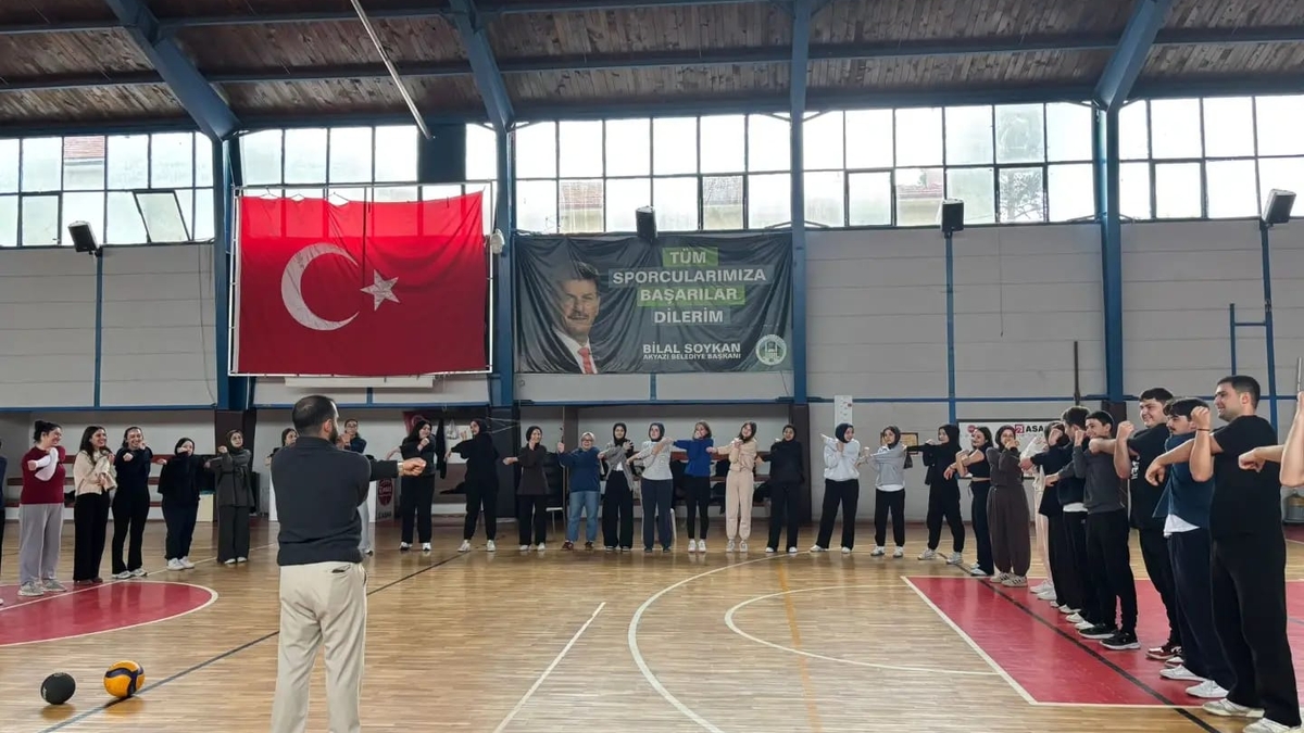 Gençlik Merkezi’nde İlk Ders Coşkusu
