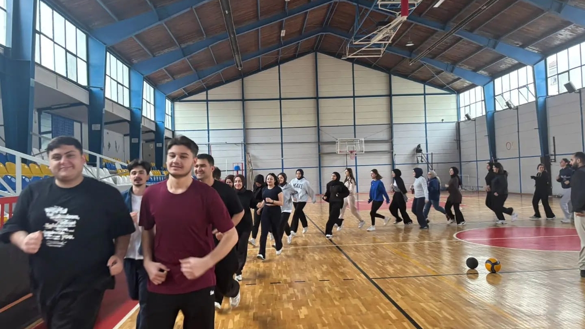 Gençlik Merkezi’nde İlk Ders Coşkusu