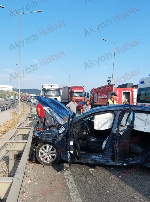 Geyve Belediye Başkanı’nın İçinde olduğu araç kazaya karıştı: 3 yaralı
