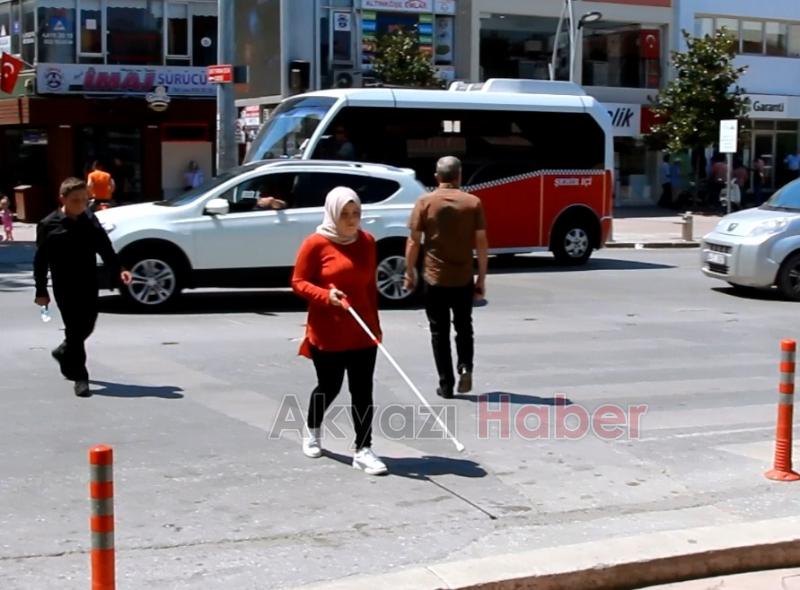 Görme engelli Şevval Yaşadığı sıkıntıları Akyazı Habere anlattı