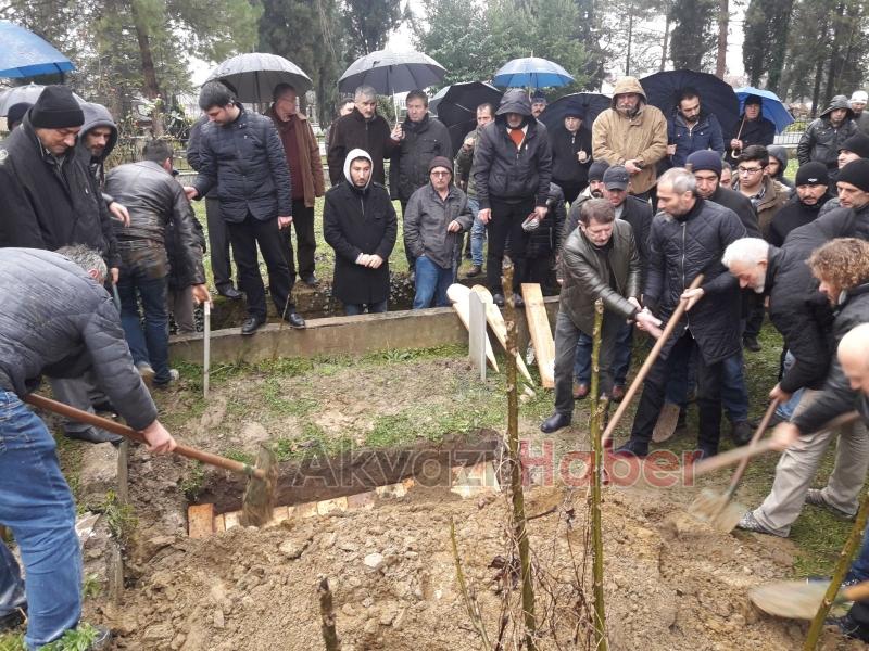 Güler Birinci Defnedildi