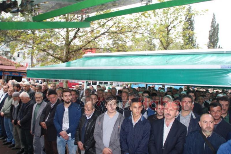 Gülsüm Onat Defnedildi