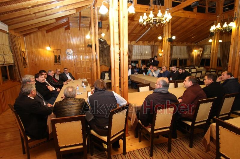 Güreş Federasyonu Başkanı Akyazıdaydı