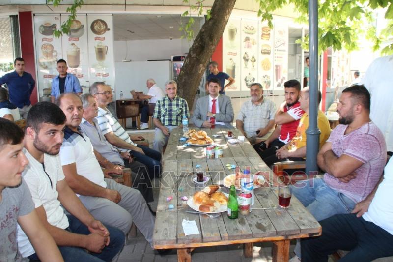 Güreşçiler ve Protokol Üyeleri Davul Zurna Eşliğinde Çarşıyı Gezdi