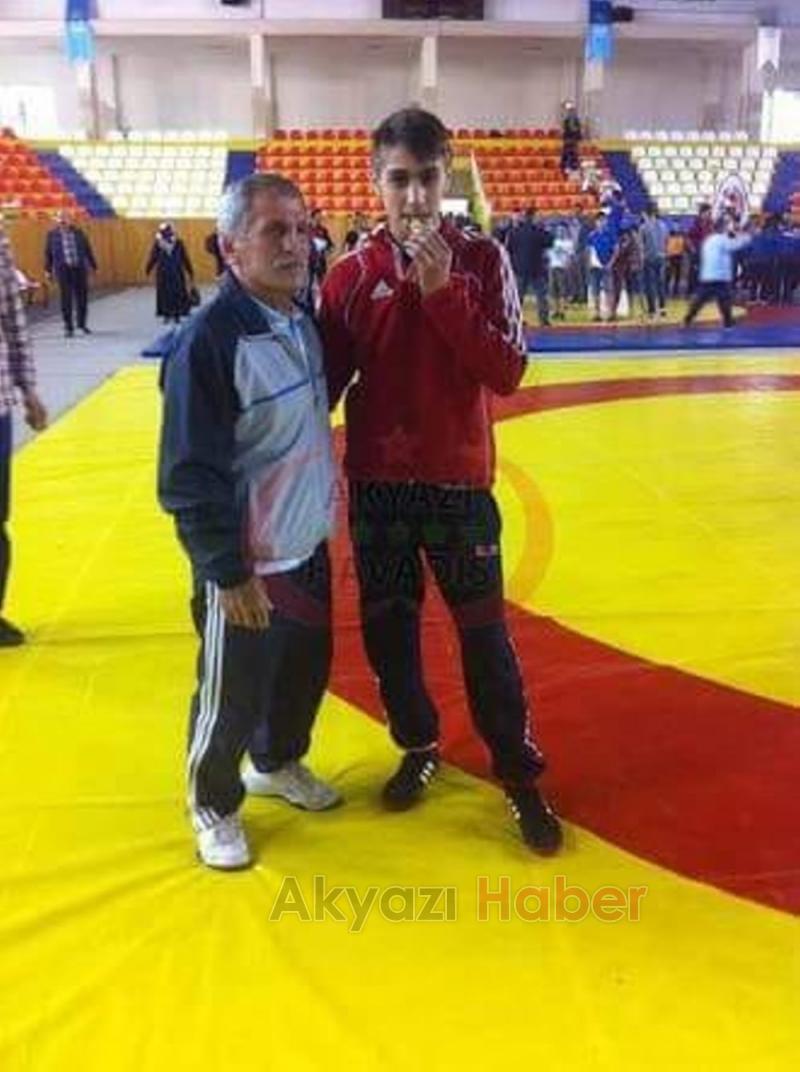 Güreşte Akyazı’dan 3 güreşçi Milli takımda