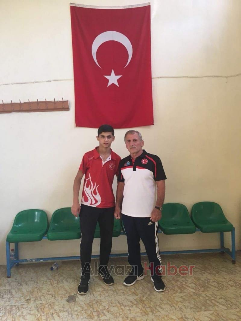 Güreşte Akyazı’dan 3 güreşçi Milli takımda