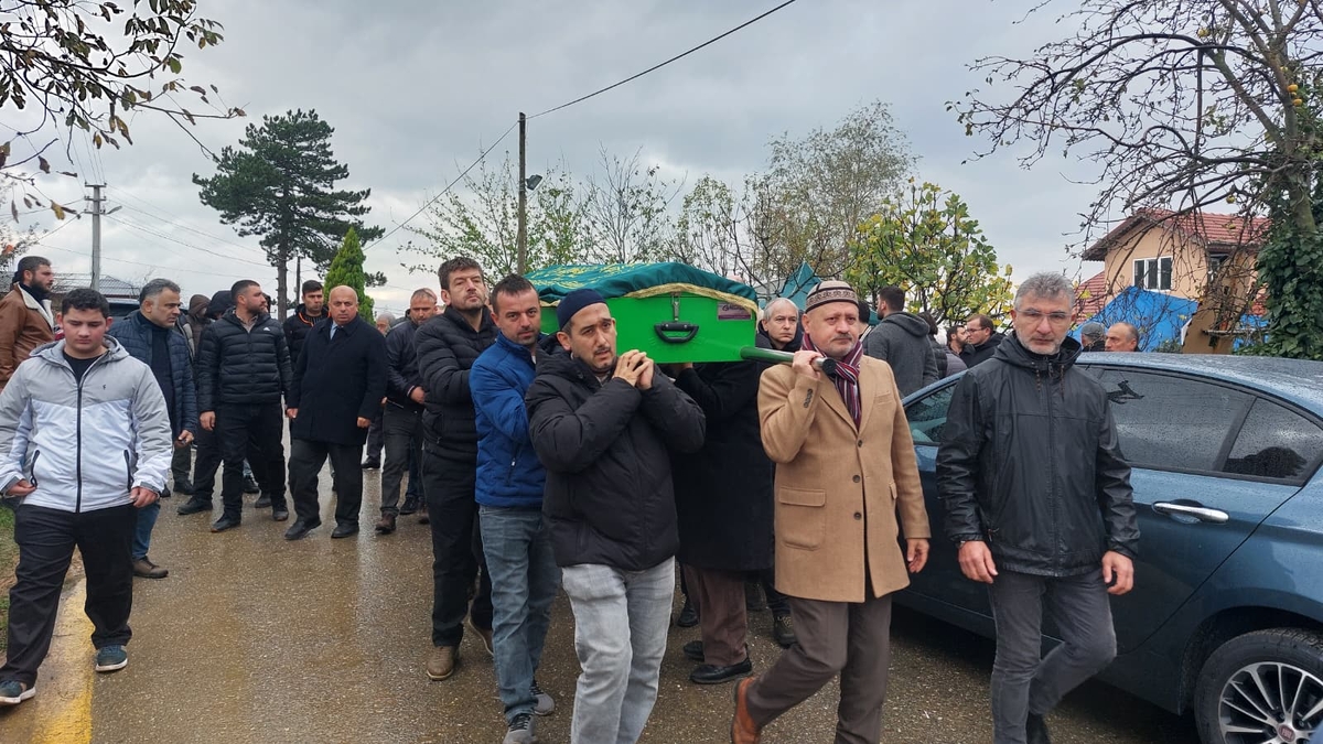 Hacı Muammer Taşkın İçin Son Görev: Dualar Eşliğinde Veda