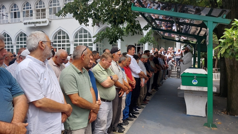 Hacı Ömer Sakzeki Defnedildi