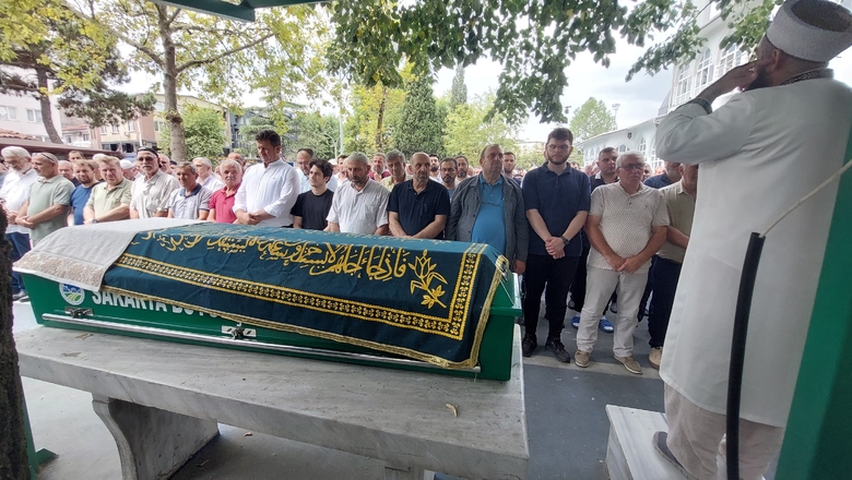 Hacı Ömer Sakzeki Defnedildi