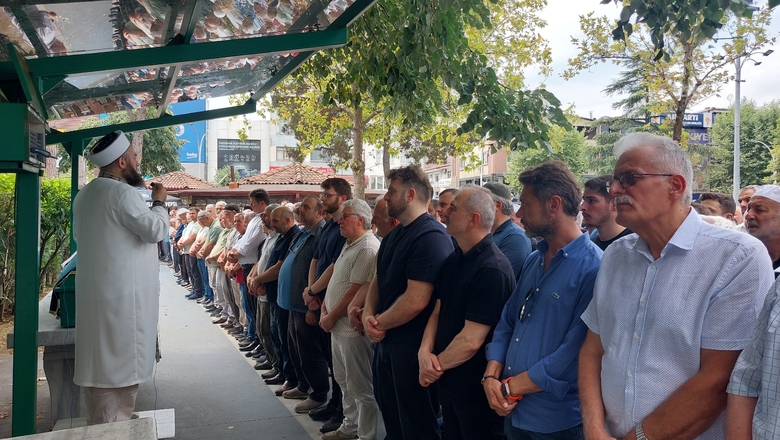 Hacı Ömer Sakzeki Defnedildi