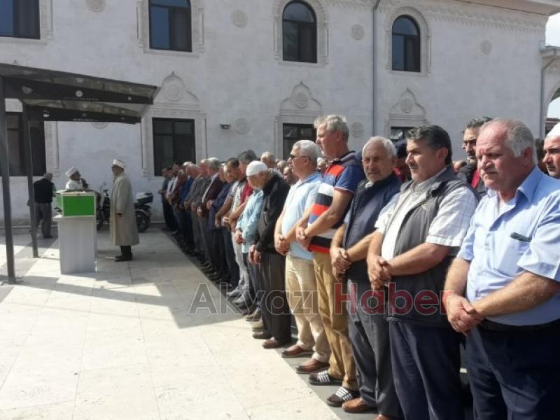 Hadiye Öztürk Defnedildi