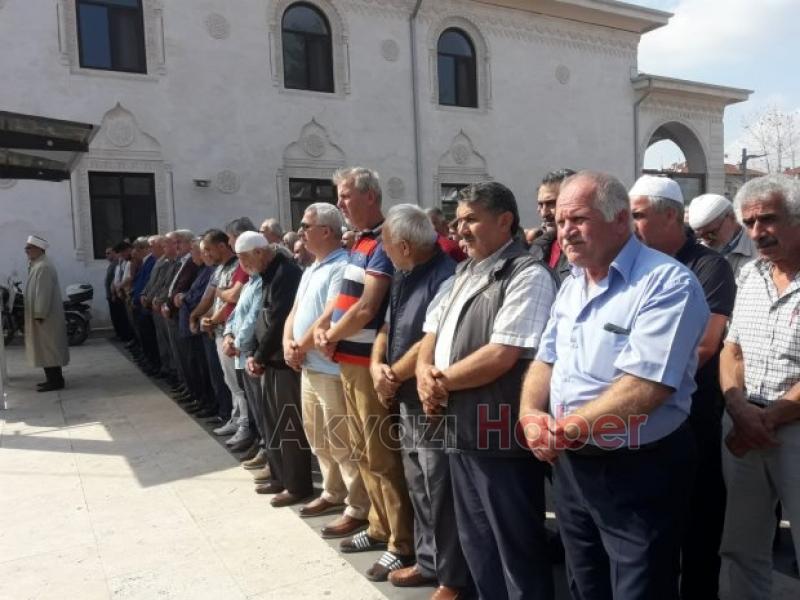 Hadiye Öztürk Defnedildi