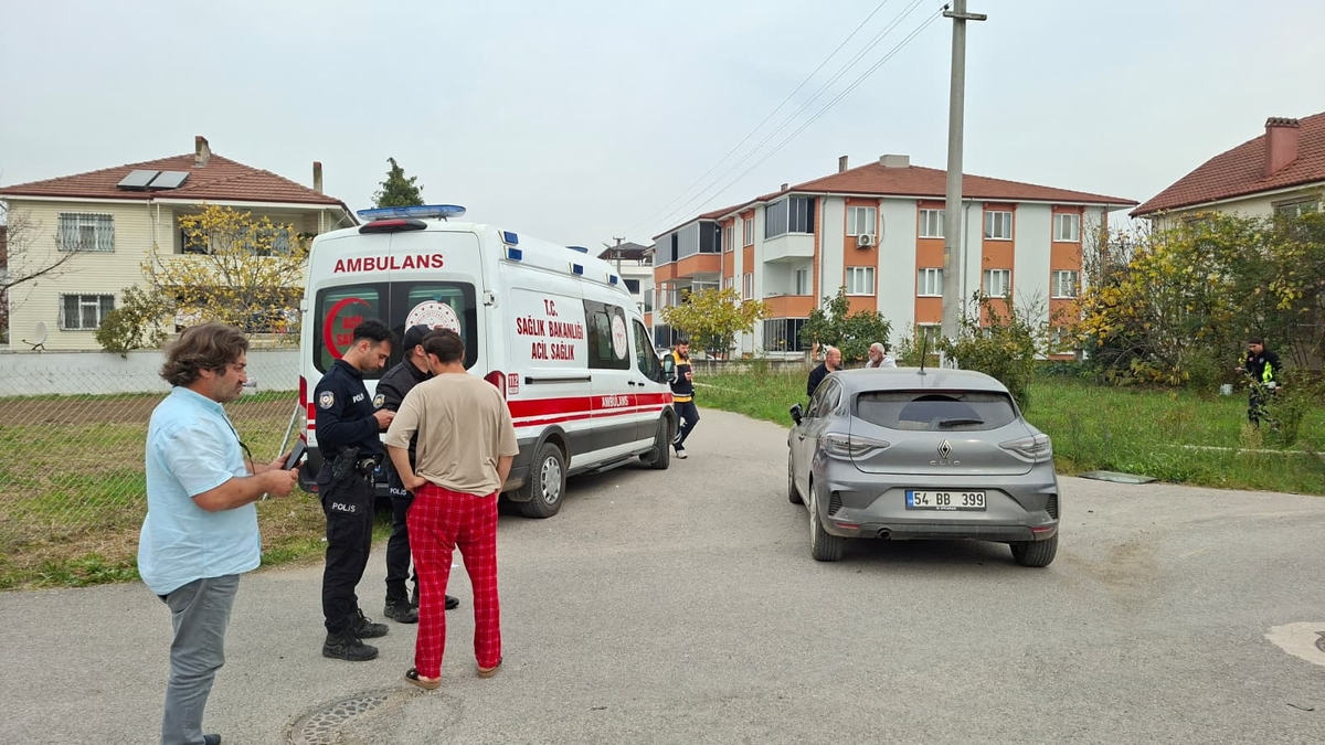 Hafif ticari ile otomobil çarpıştı: 1 Yaralı