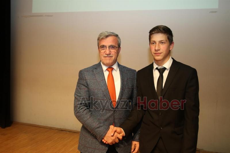 Hafızlık Ve Güzel Ezan Okuma Yarışması Finali Akyazı’da Yapıldı