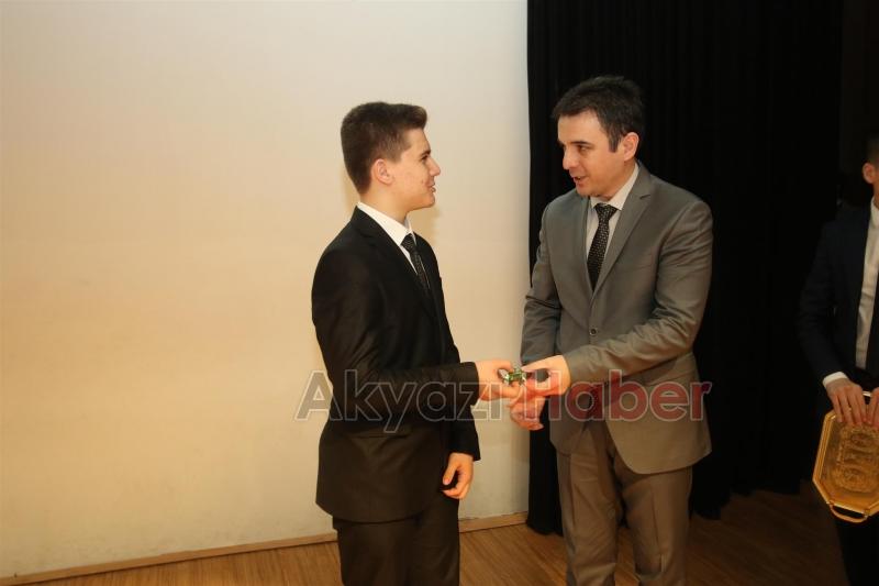 Hafızlık Ve Güzel Ezan Okuma Yarışması Finali Akyazı’da Yapıldı