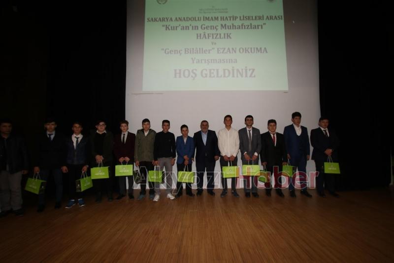 Hafızlık Ve Güzel Ezan Okuma Yarışması Finali Akyazı’da Yapıldı