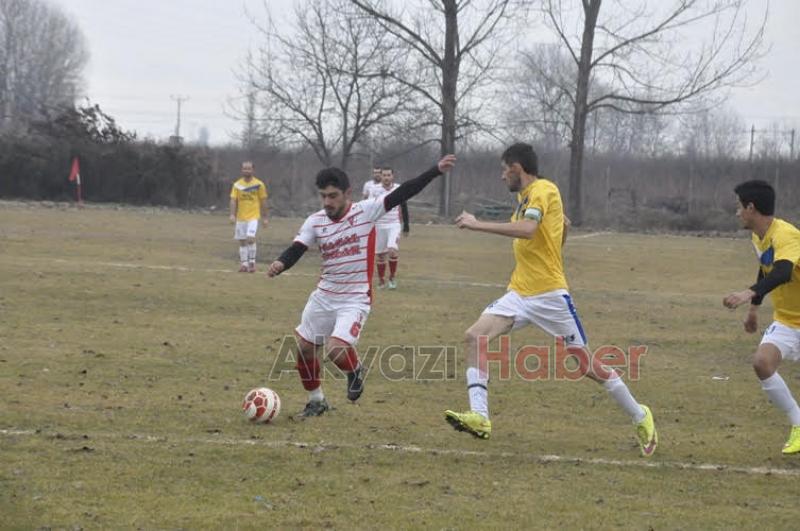 Hakeme Saldırdılar Maç Yarıda Kaldı