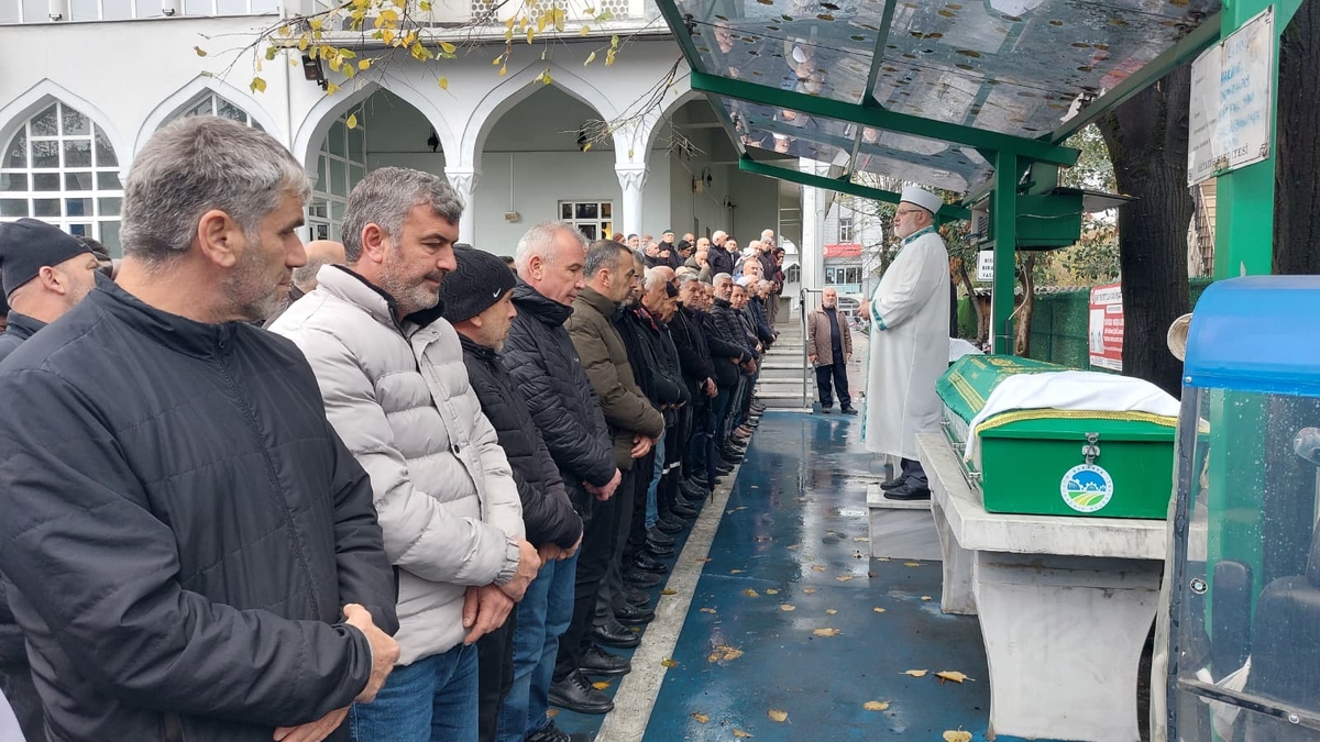 Hakime Demiralay Toprağa Verildi