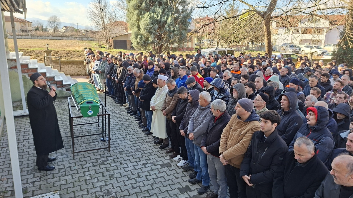 Hakkı Eş Toprağa Verildi