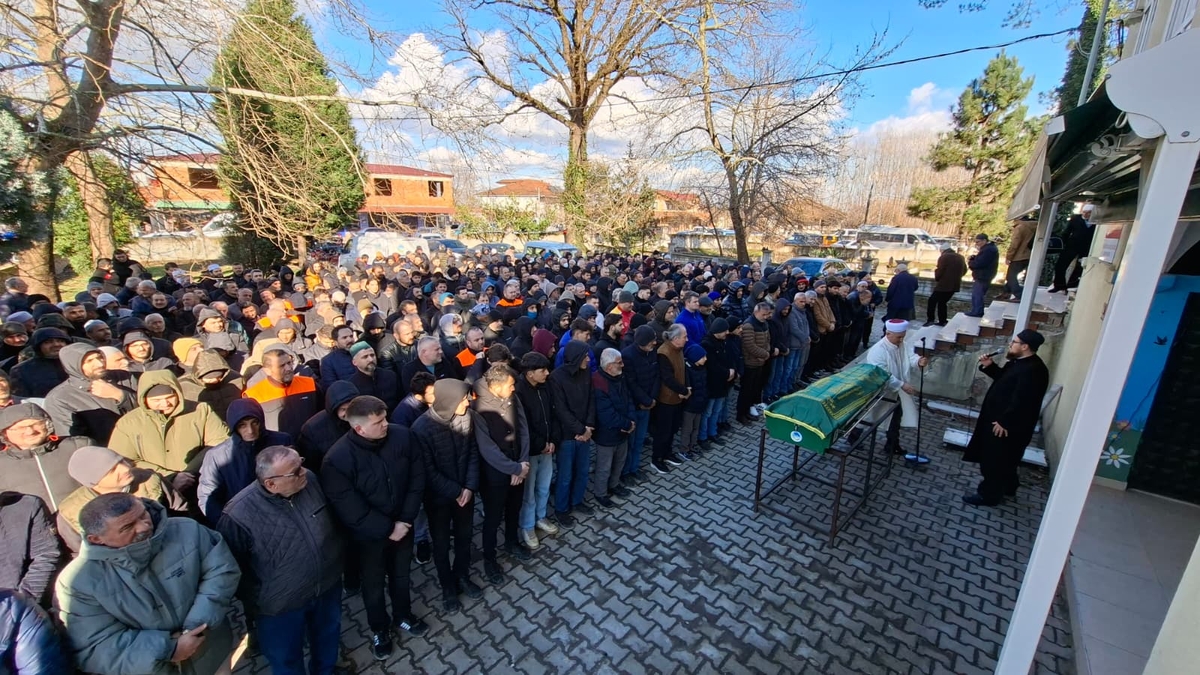 Hakkı Eş Toprağa Verildi