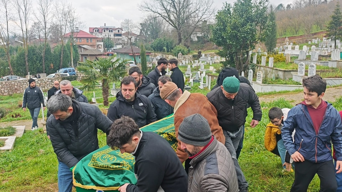 Hamit Uluköylü Ebediyete Uğurlandı.