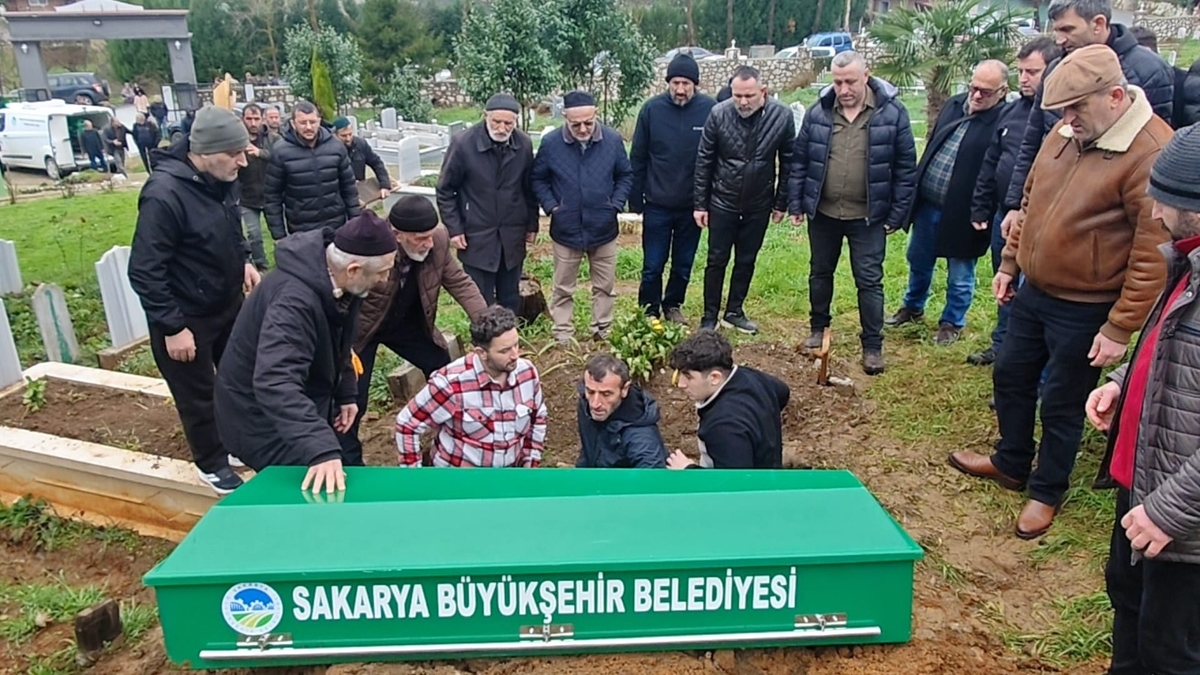 Hamit Uluköylü Ebediyete Uğurlandı.