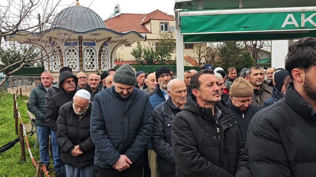 Hamit Uluköylü Ebediyete Uğurlandı.