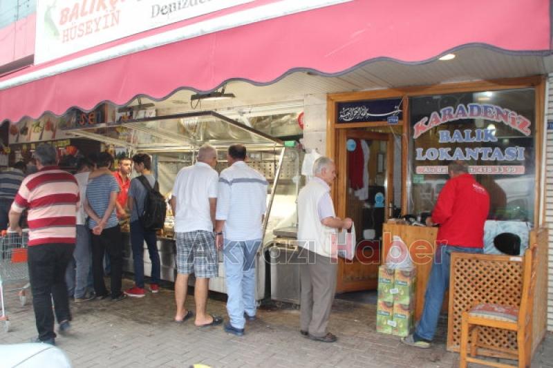 Hamsi 8 TL Palamut Tane 5 TL