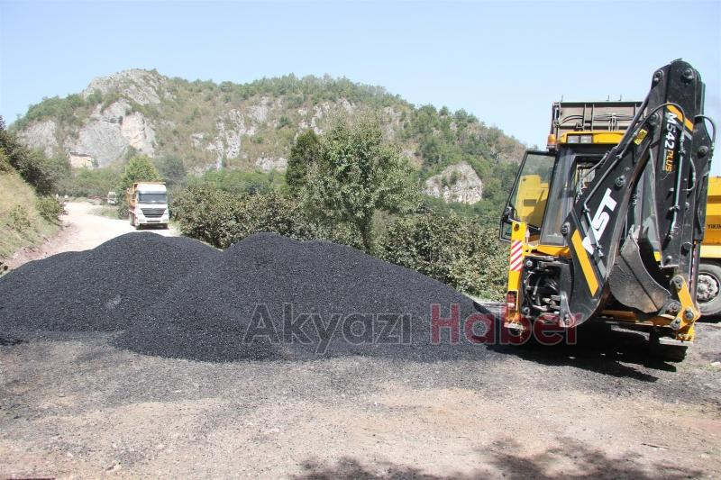 Hanyatak Mahallesi Asfalt Serimi Devam Ediyor