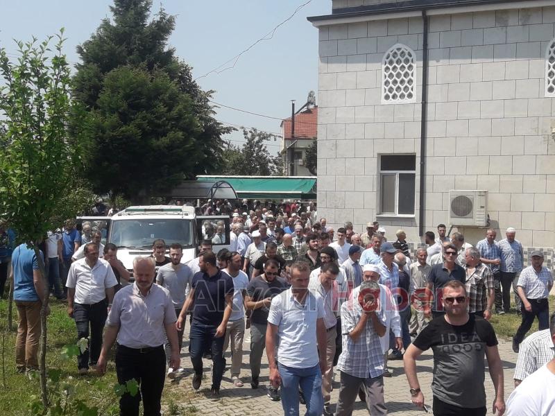 Akyazılı Motosiklet tutkunu Hasan Baştan gözyaşlarıyla defnedildi