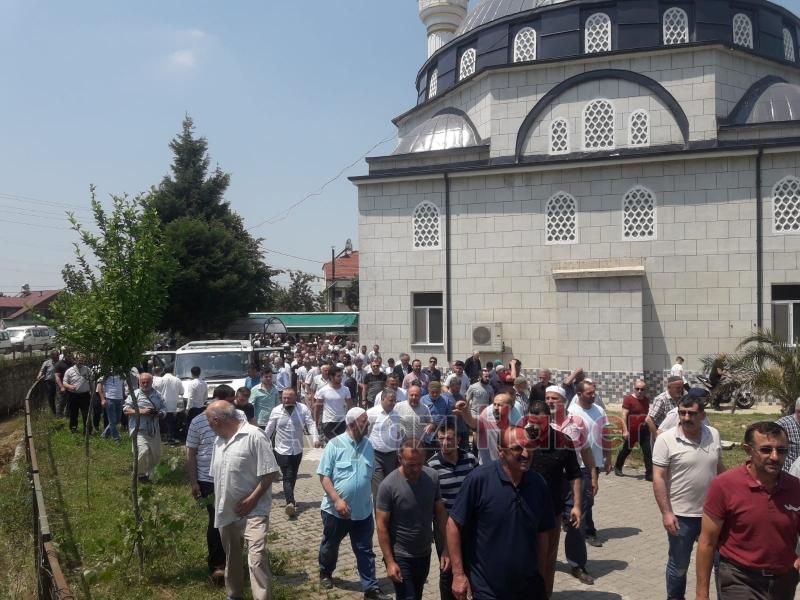 Akyazılı Motosiklet tutkunu Hasan Baştan gözyaşlarıyla defnedildi