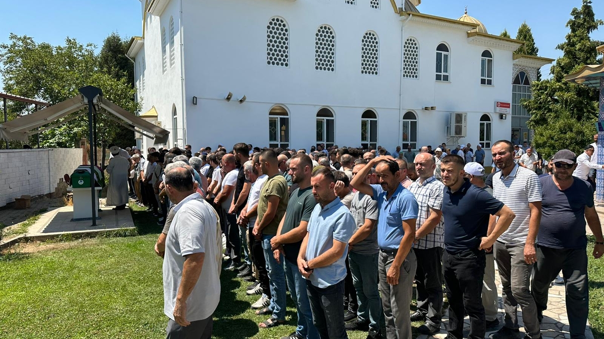 Hastalığa Yenik Düştü, Dualarla Uğurlandı: Zeynep Çalıkoğlu’na Veda