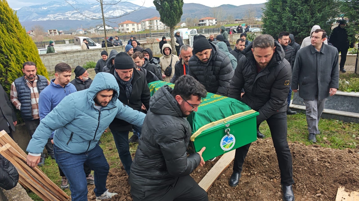 Hastalığa Yenik Düştü: Muhammet Dindar Son Yolculuğuna Uğurlandı