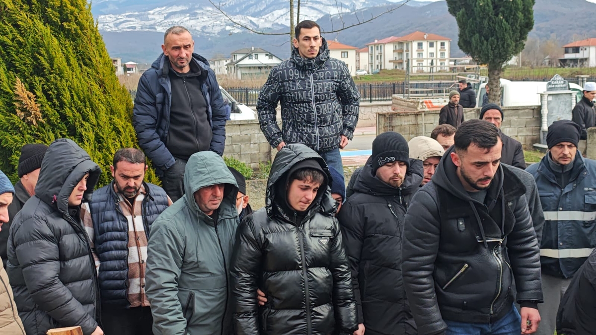 Hastalığa Yenik Düştü: Muhammet Dindar Son Yolculuğuna Uğurlandı