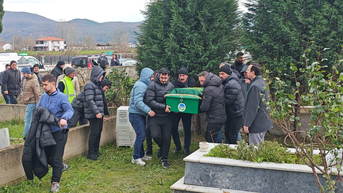 Hastalığa Yenik Düştü: Muhammet Dindar Son Yolculuğuna Uğurlandı