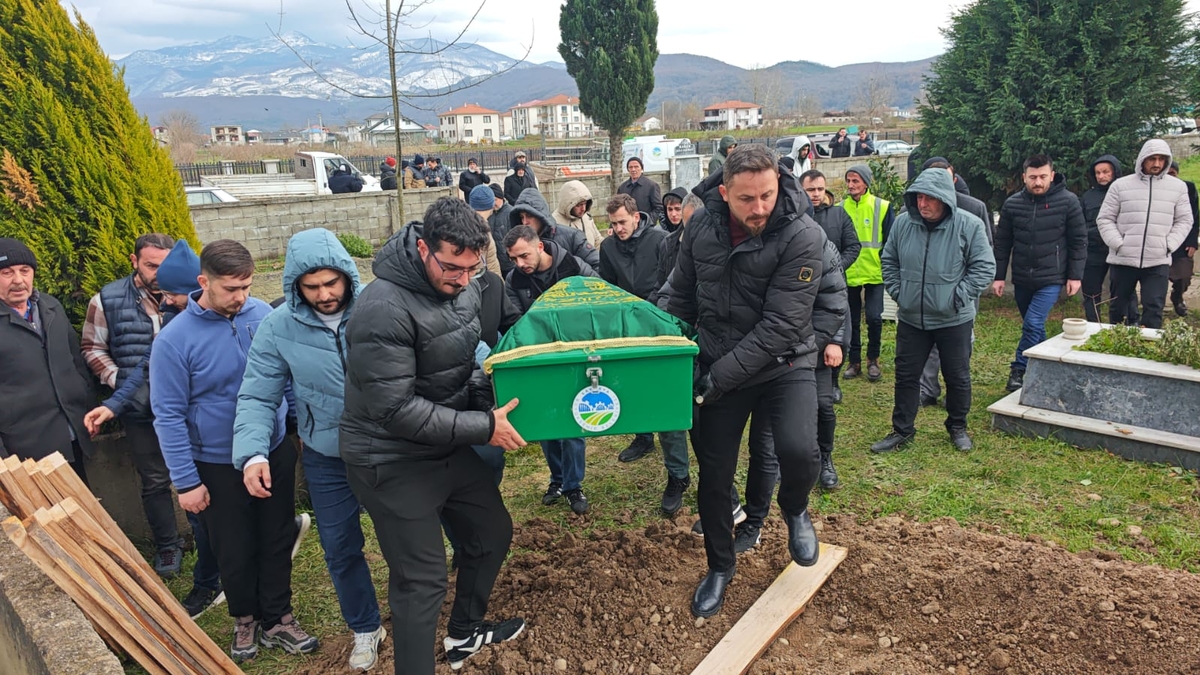 Hastalığa Yenik Düştü: Muhammet Dindar Son Yolculuğuna Uğurlandı