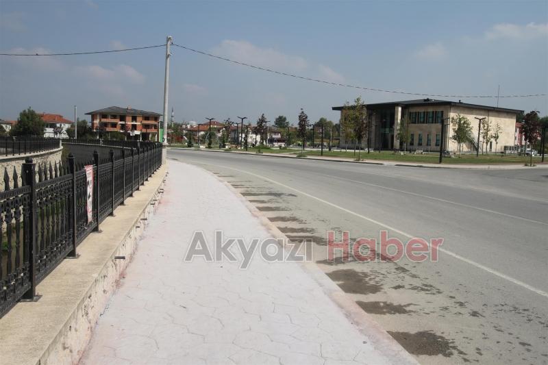 HASTANE MAHALLESİ, SEYFELER MAHALLESİ VE KARACASU DERESİ KALDIRIM ÇALIŞMALARINDA SONA GELİNDİ